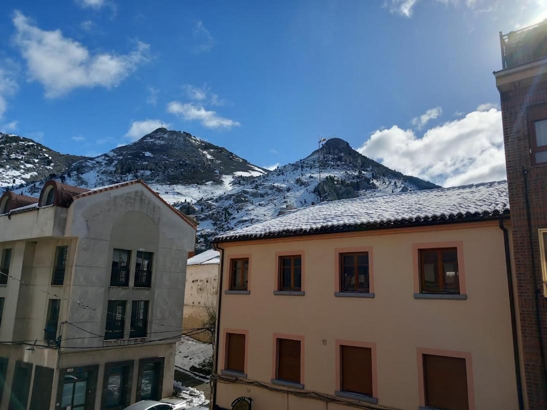 Hotel Rural Orquidea Velilla del Rio Carrion Dış mekan fotoğraf
